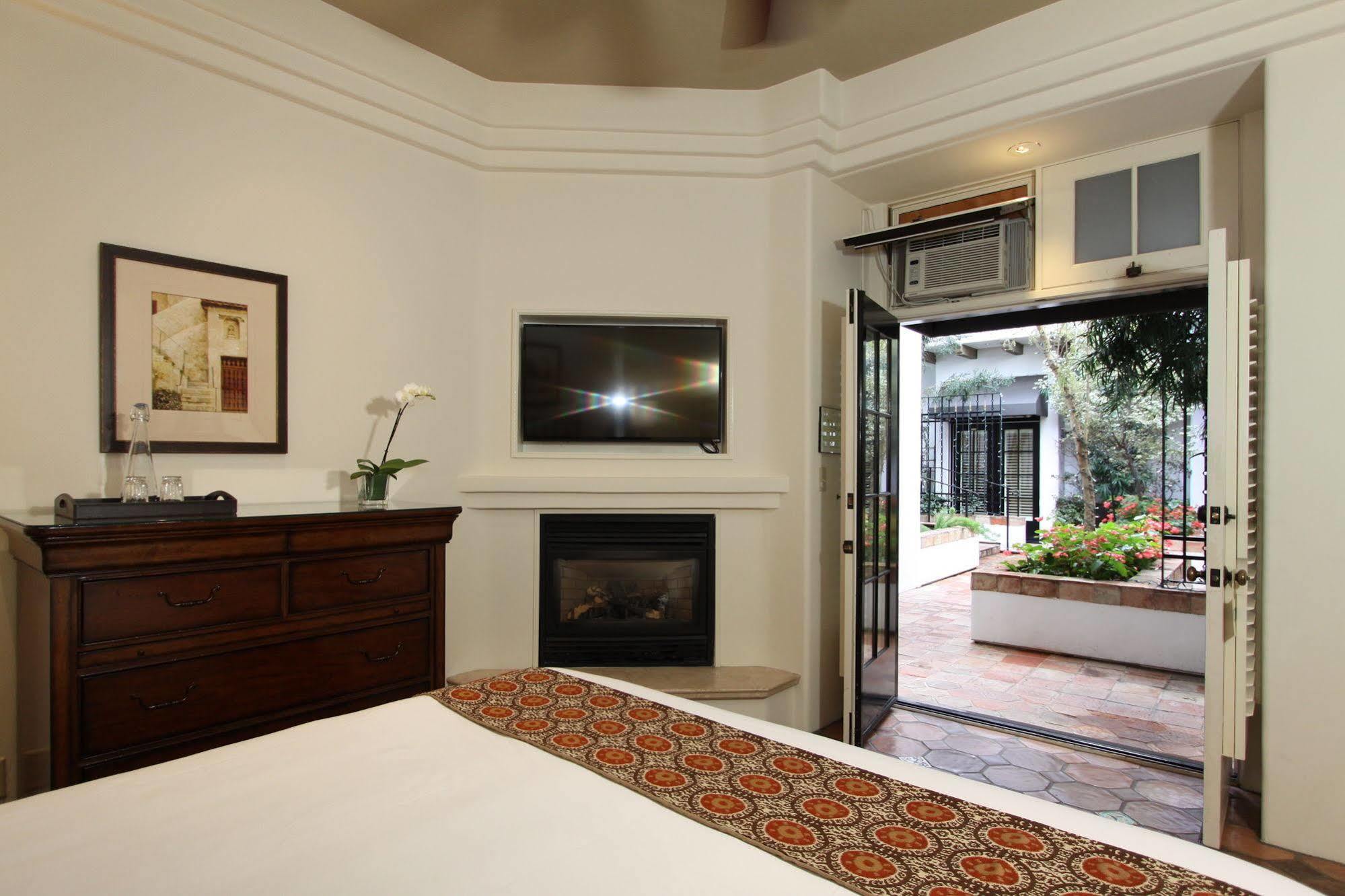 Cypress Inn Carmel-by-the-Sea Екстер'єр фото